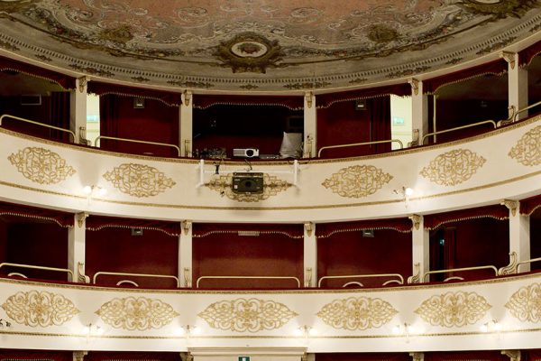 Fantasmi al Teatro della Pergola: un’avventura da brivido.